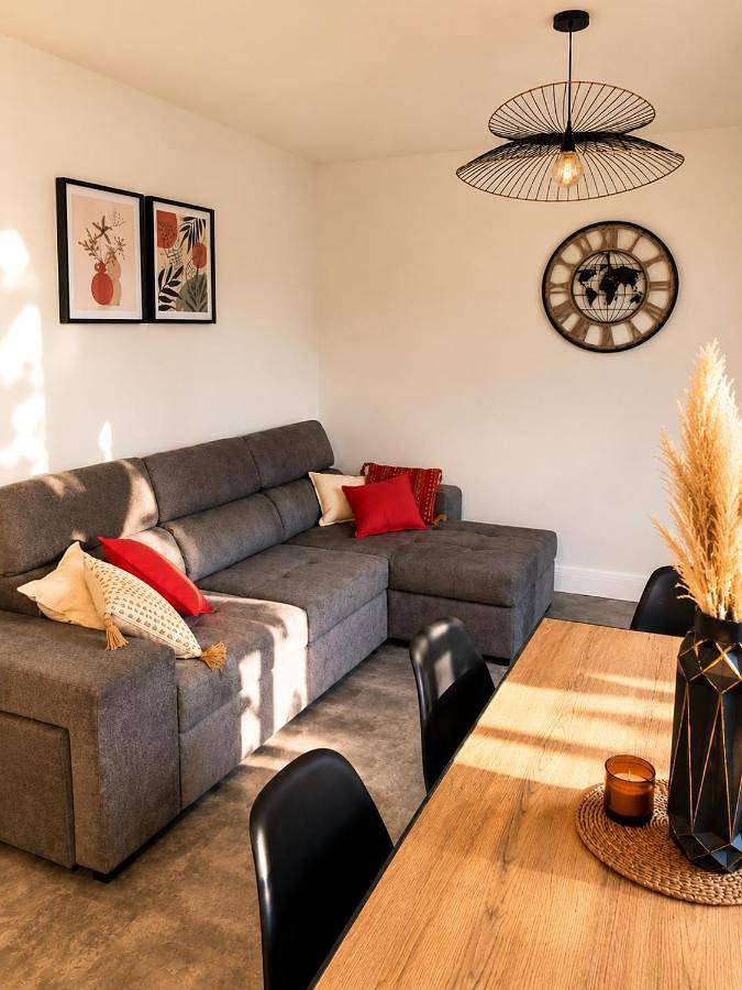 Location de vacances pour 6 personnes, avec terrasse et jardin à Romagnat - 3
