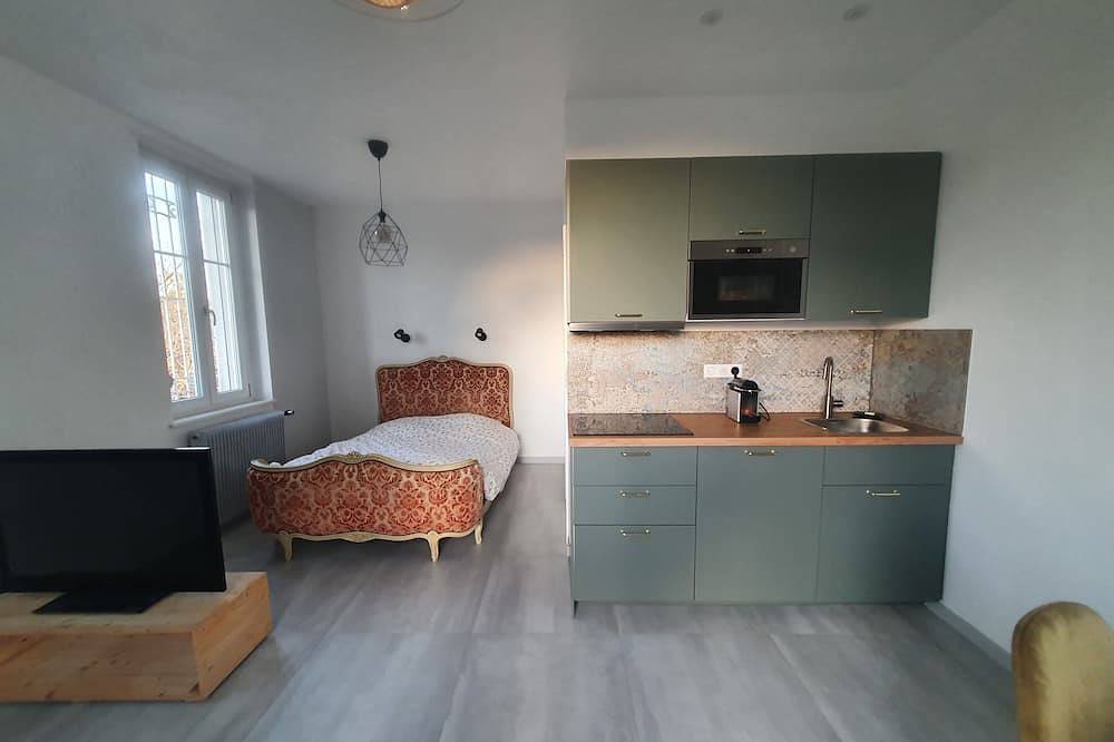 Appartement entier, Studio moderne dans maison années 30 avec cachet in Riedisheim, Région de Mulhouse