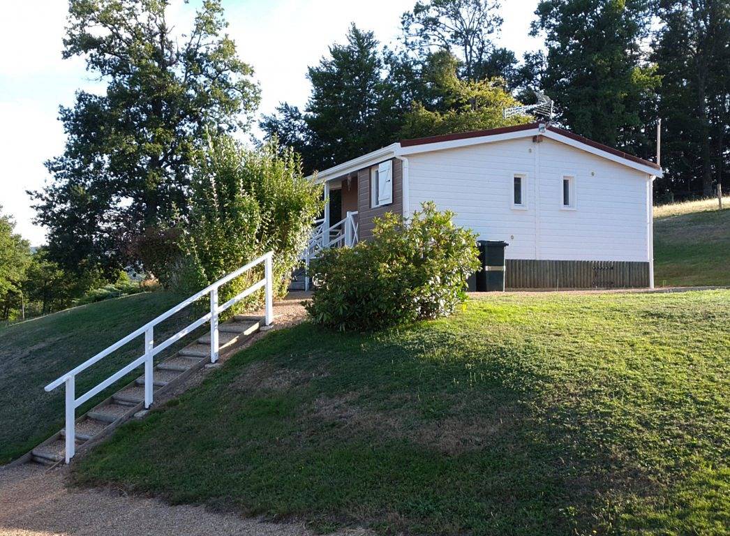 Gîte Chalet "La Paill'hôte" in La Chapelle-Agnon, Parc Naturel Régional Livradois-Forez