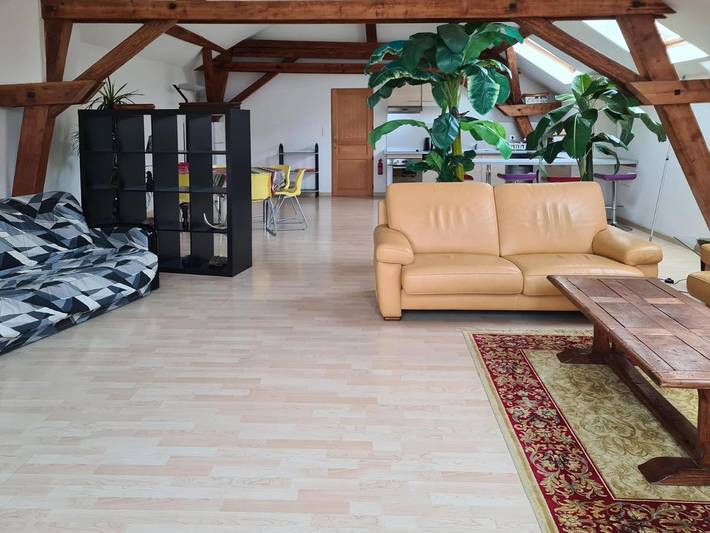 Location de vacances pour 6 personnes, avec vue et jardin à Saint-Nabor - 2