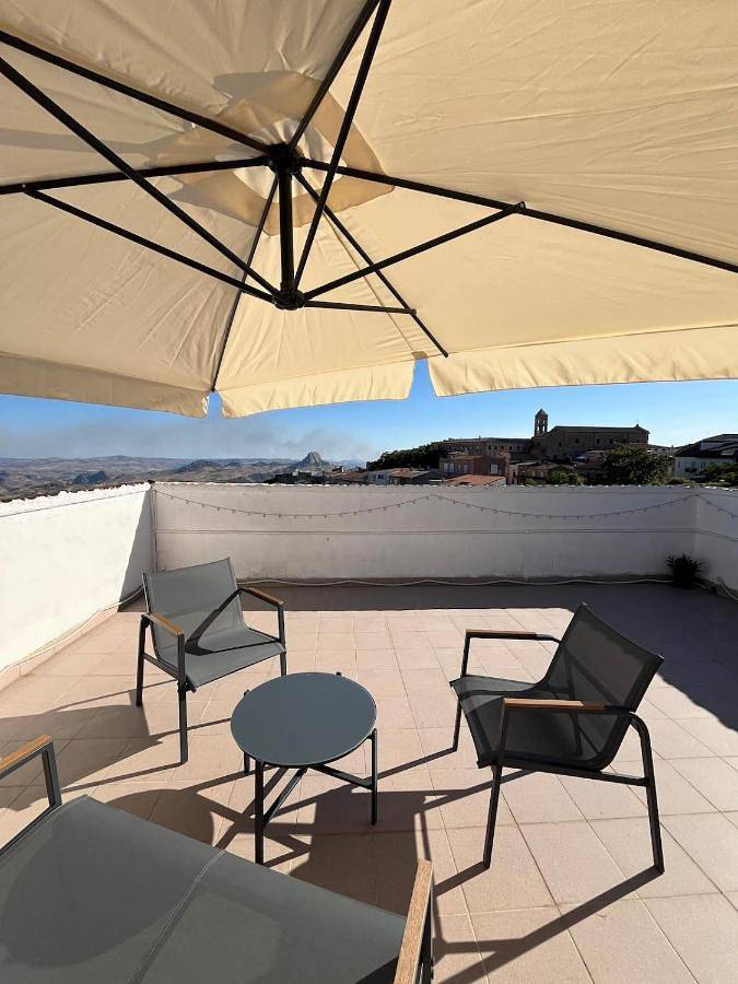 Gîte pour 4 personnes, avec terrasse et vue à Mussomeli