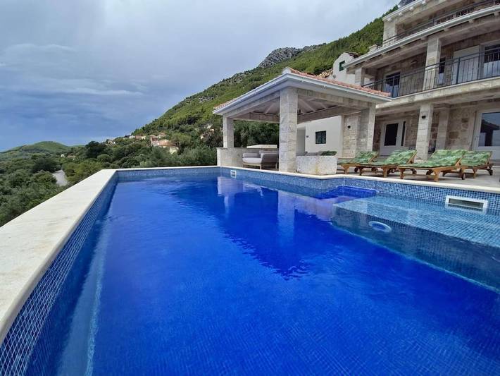 Villa pour 6 personnes, avec vue ainsi que jardin et piscine dans Mljet