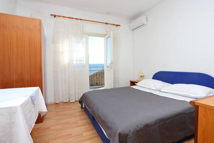 Apartament wakacyjny dla 2 osób, z balkon/ taras w Igrane