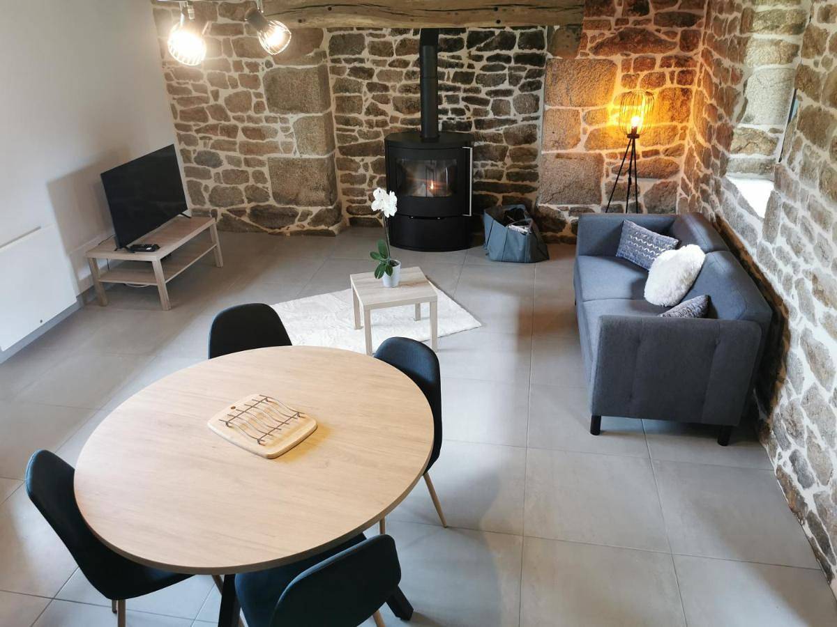 One-Bedroom House in Elliant, Région de Quimper