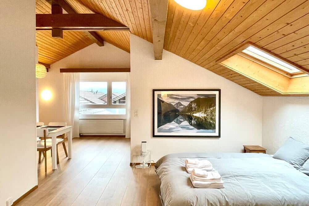 Ganze Wohnung, Relaxed Loft Stay Between Lake & Mountains in Leissigen, Thunersee