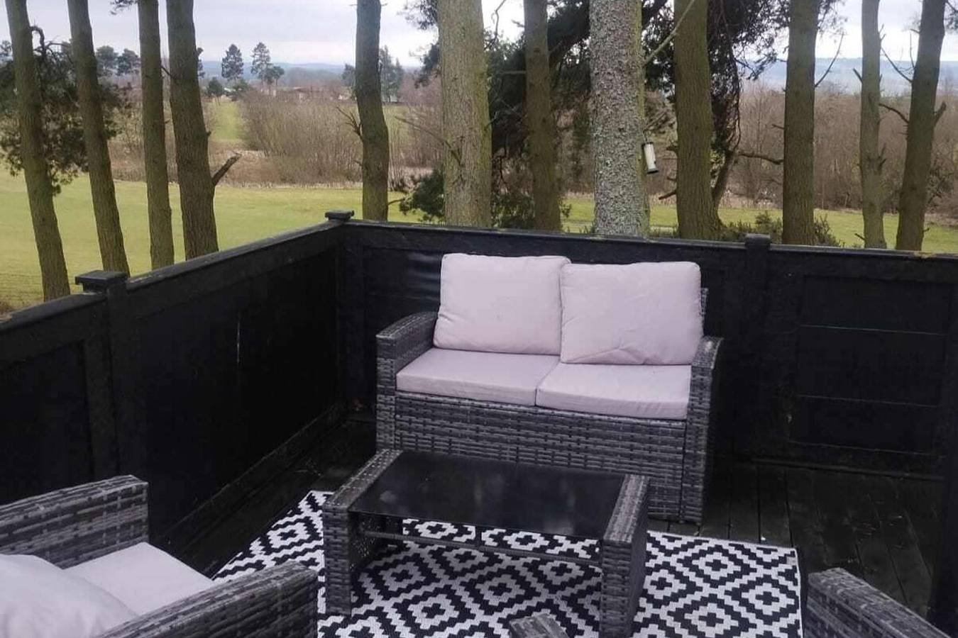 Comfy golf course view at Lilliardsedge in Scottish Borders