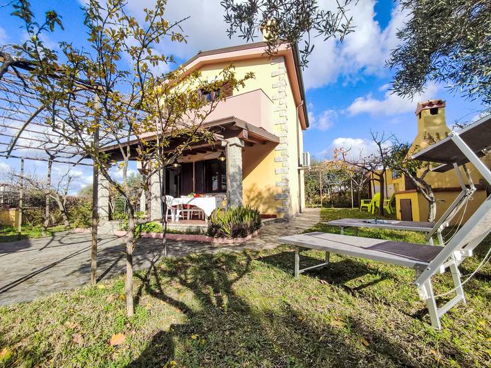 Gîte pour 4 personnes, avec jardin et balcon à Tanaunella - 2