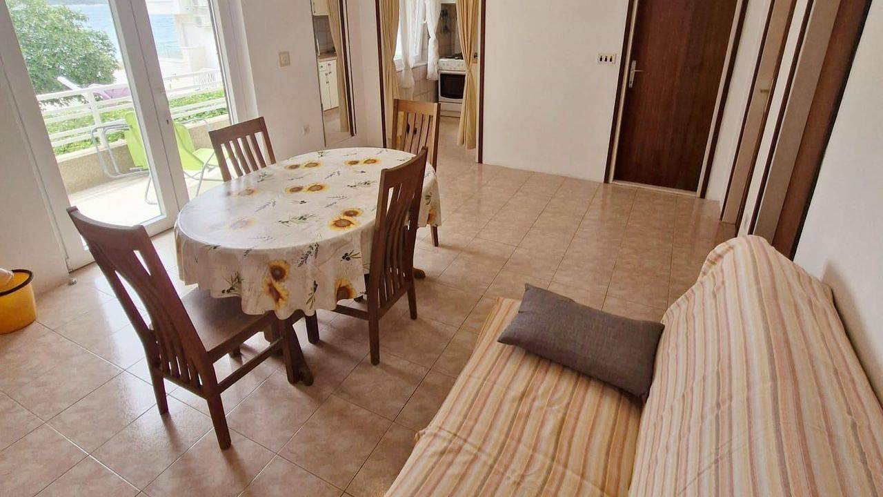 Ganze Ferienwohnung, Ferienwohnung für 4 Personen (47 m²) in Žaborić in Zaboric, Šibenik-Knin