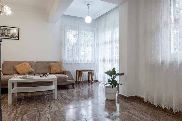 Villa für 7 Personen, mit Garten - 1