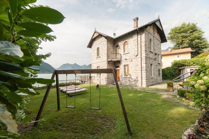 Location de vacances pour 7 personnes, avec vue ainsi que jardin et vue sur le lac à Sulzano - 3
