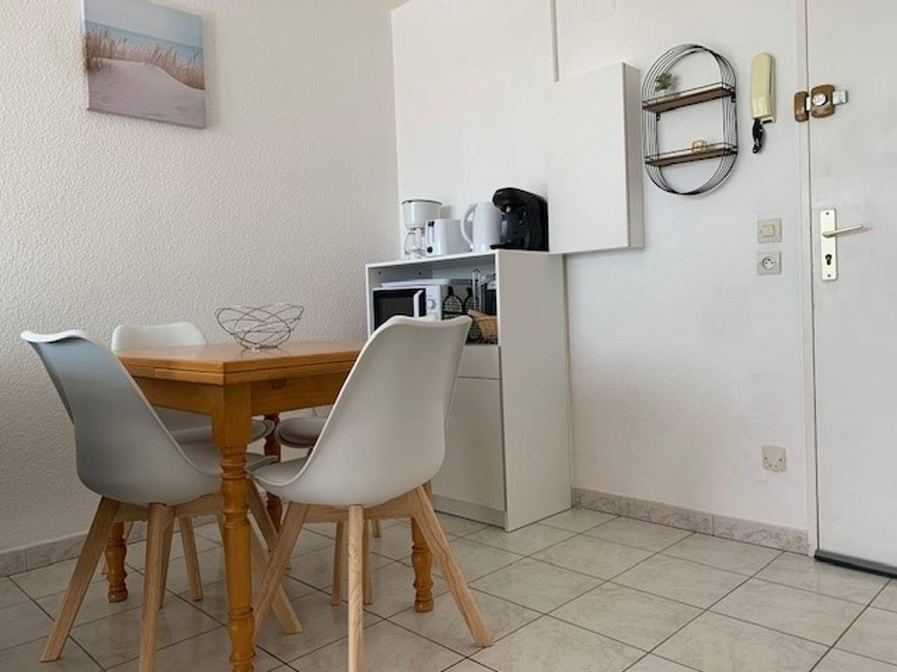 Appartement entier, Appartement climatisé à Balaruc-les-Bains avec balcon, parking et animaux admis in Balaruc-les-Bains, Côte d'Améthyste