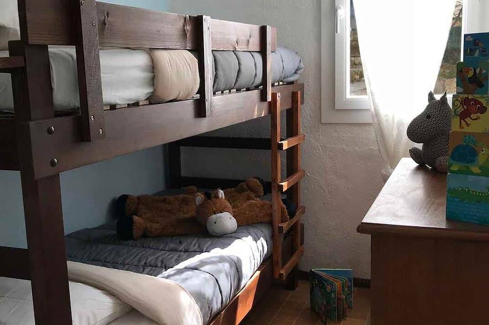 Lodges 2 bedrooms renovated with air conditioned in Saint-Jean-du-Gard, Cévennes