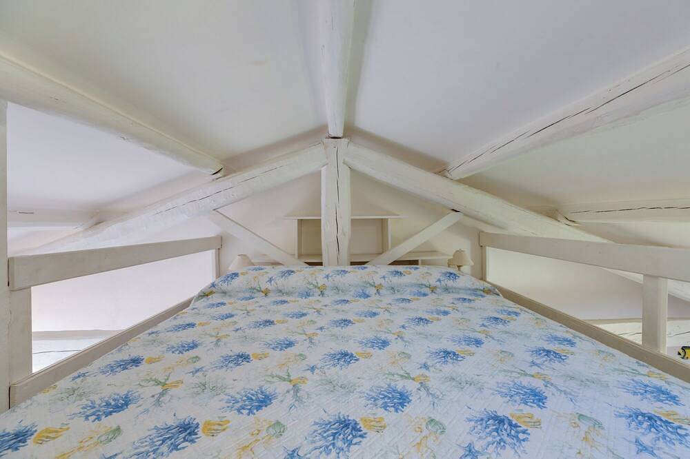 Entire apartment, Appartamentino Duplex Isola Piana in Carloforte, Carbonia-Iglesias Province