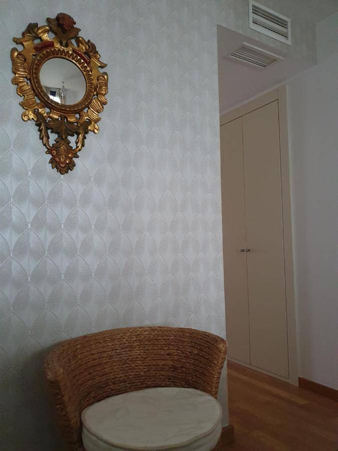 Apartamento entero, Two-Bedroom Apartment in Las Pajanosas, Guillena