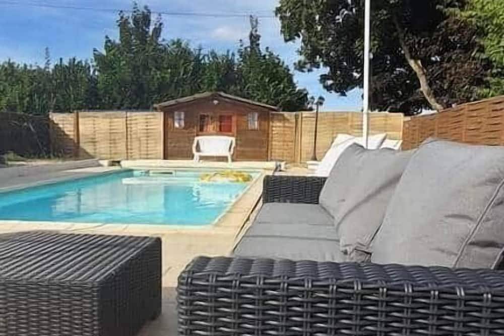 Havre de paix studio avec Accès Piscine en option à partager in La Ferté-Gaucher, Seine-et-Marne