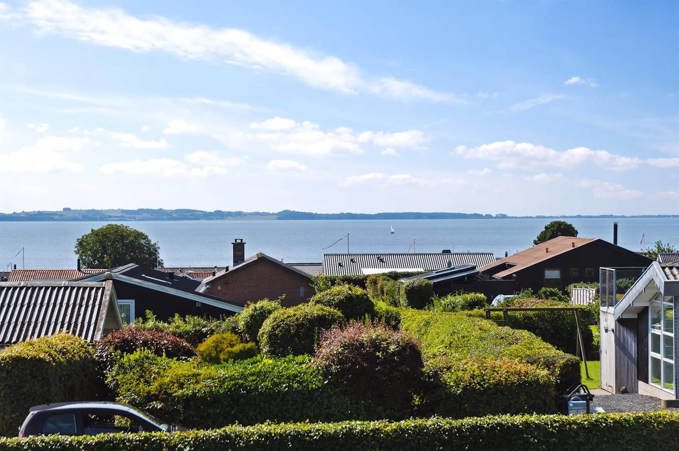 Pet friendly home in Rønde with house sea view in Følle Strand, Süddjursland