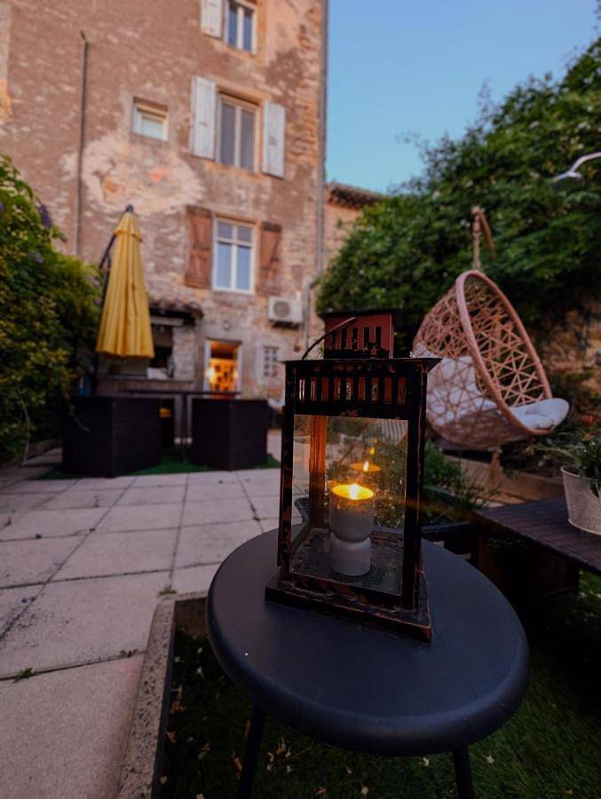 Séjour Détente avec son spa privatif proche de la Cité de Carcassonne et du Canal du Midi in Pexiora, Région de Carcassonne