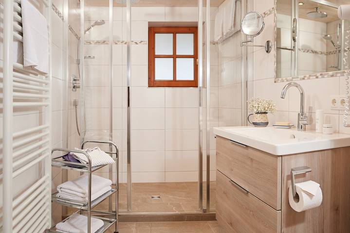 Ferienwohnung für 2 Personen, mit Terrasse und Garten sowie Sauna in Rubi - 4