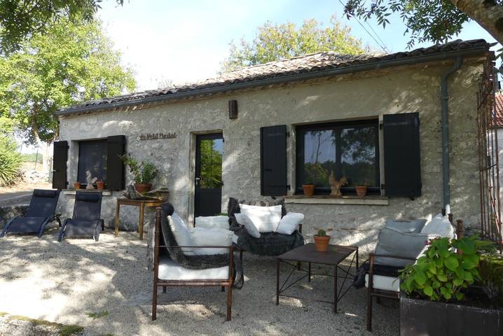 Gîte pour 4 personnes, avec jardin et terrasse, animaux acceptés à Saint-Beauzeil