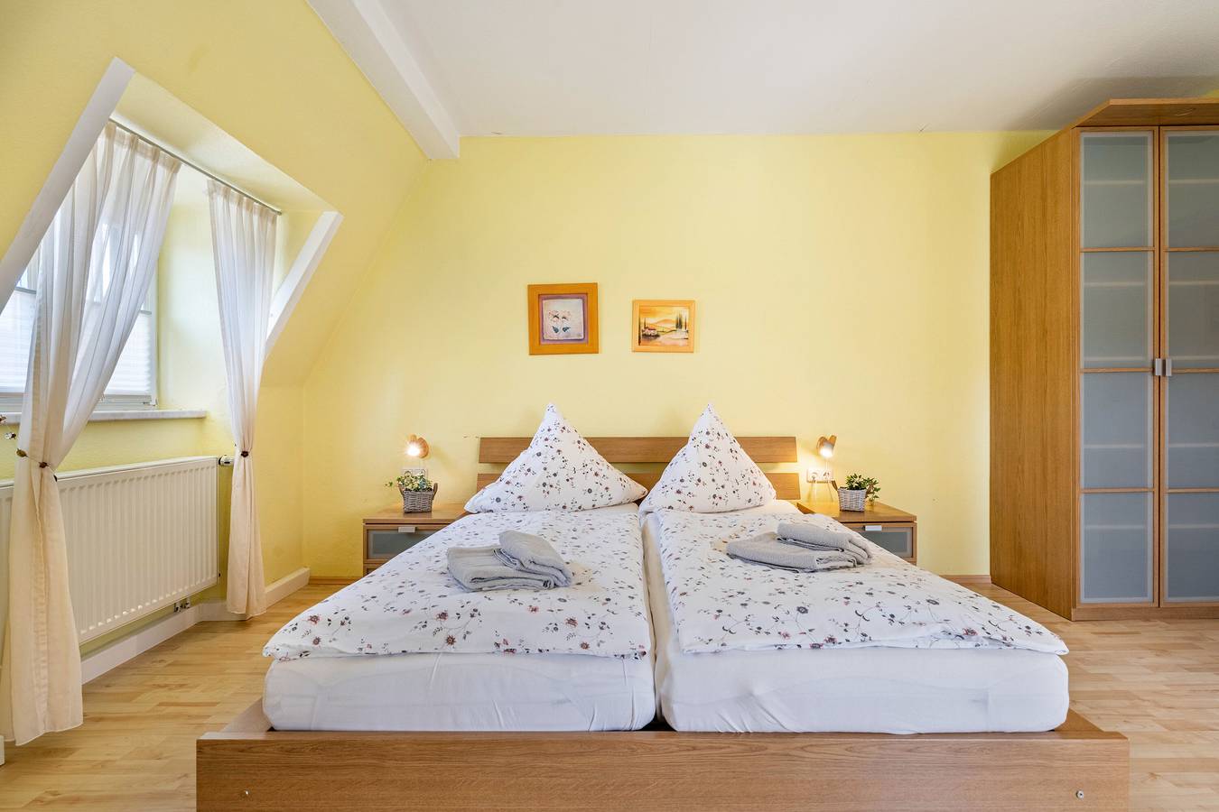 Room 'Zimmer 'Sonnengruß'' with Wi-Fi in Meißen, Region Meissen