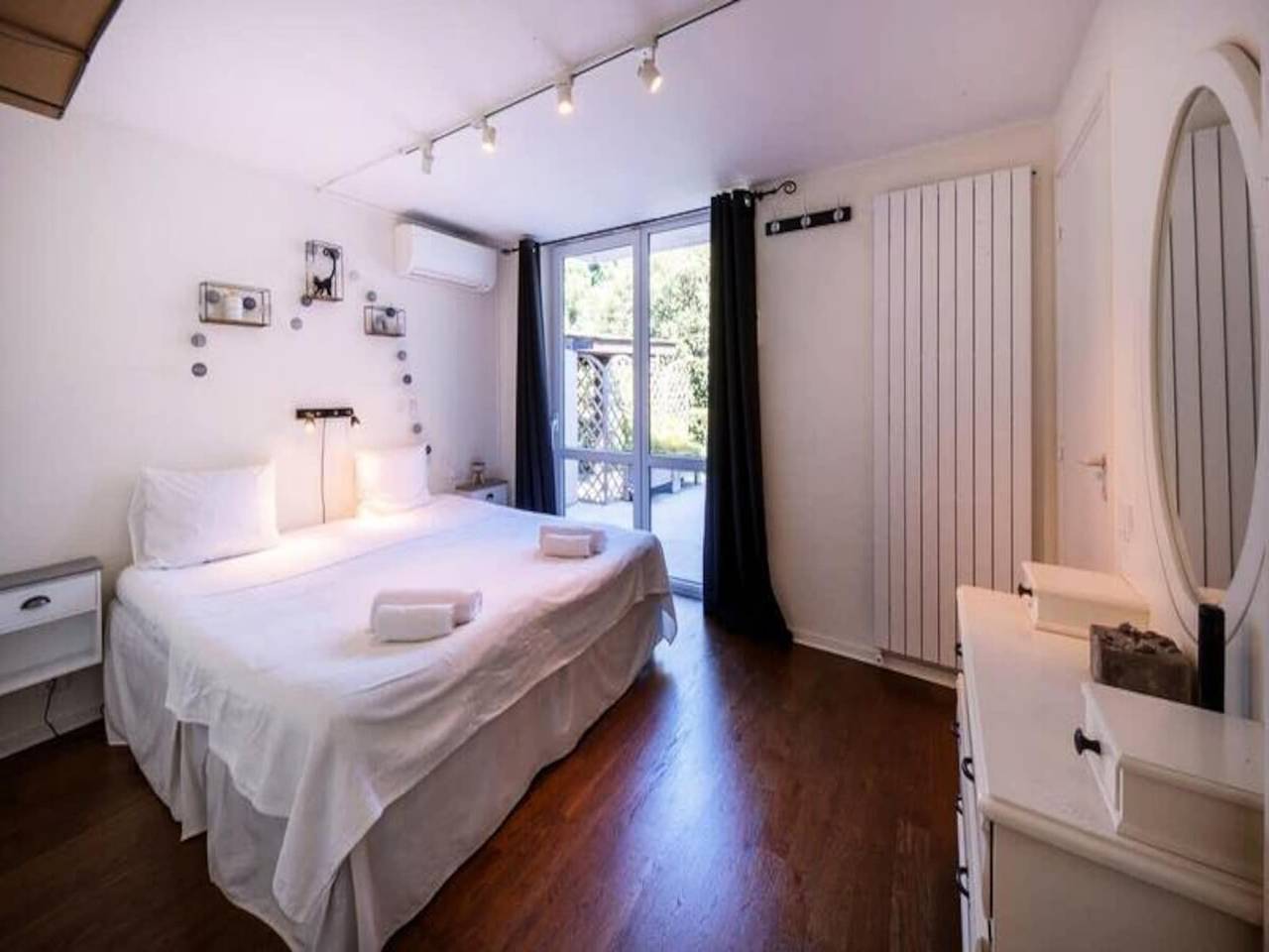 Ganze Wohnung, Häuser & Villen für 7 Personen in Biot, Cannes und Umgebung