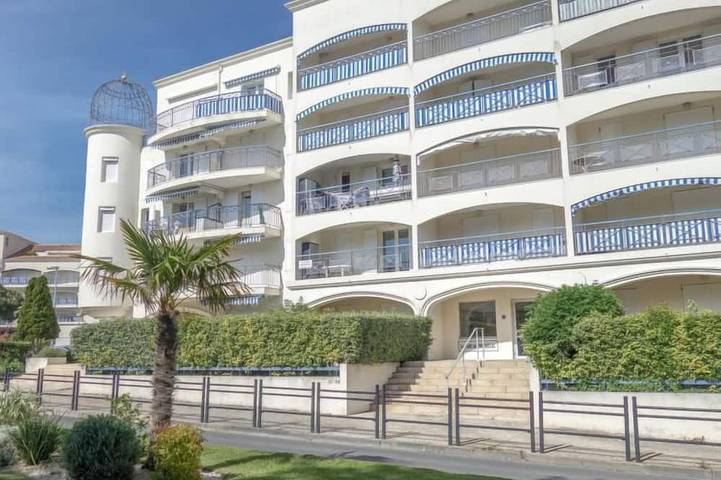 Appartement de vacances pour 4 personnes, avec piscine et terrasse, animaux acceptés