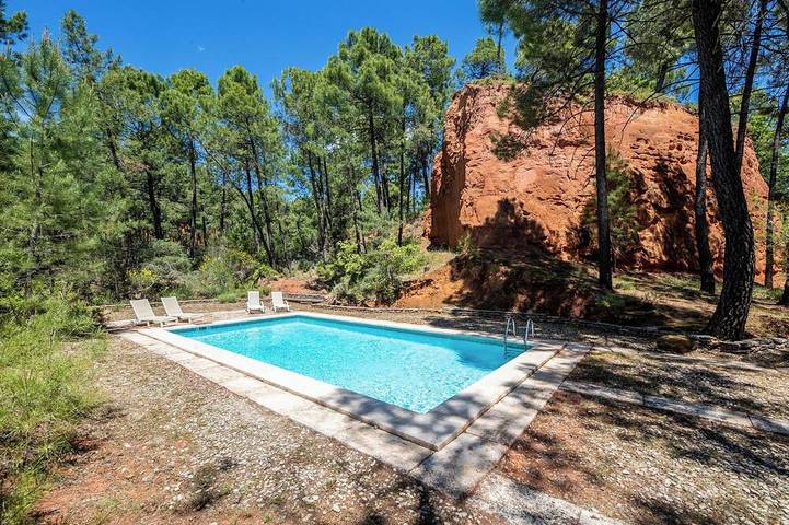 Ferienhaus für 8 Personen, mit Garten und Balkon in Roussillon