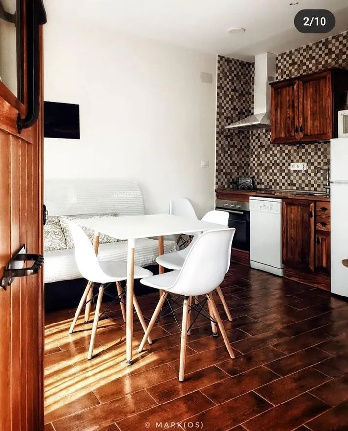 Ferienwohnung für 4 Personen, mit Garten und Ausblick sowie Pool, mit Haustier - 1