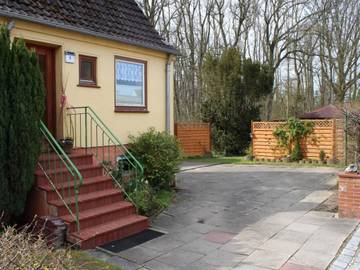 Ferienwohnung für 4 Personen, mit Garten in Heikendorf
