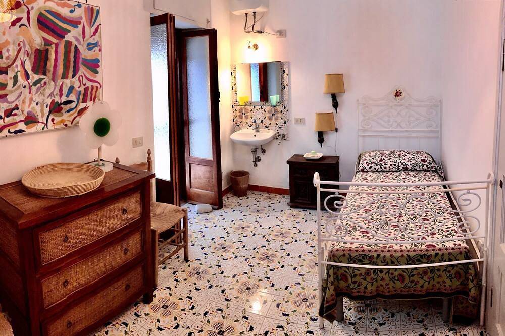 Casa Colonna,  villa with stunning views of the harbour in Ponza, Latium
