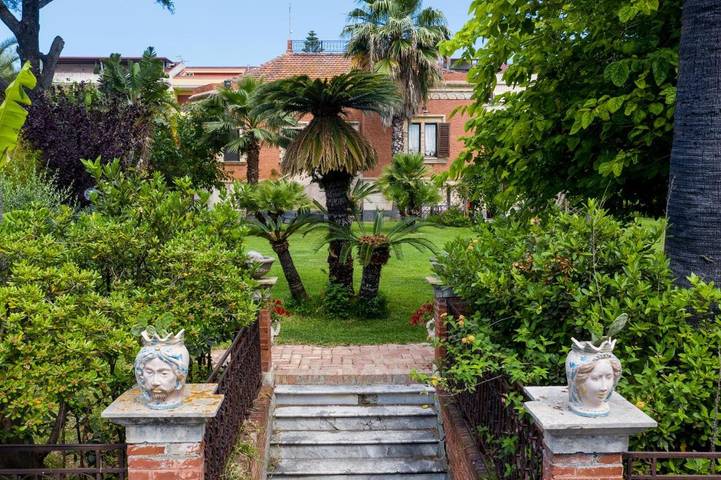 Gîte pour 3 personnes, avec Jardin ainsi que Piscine et Vue à Riposto
