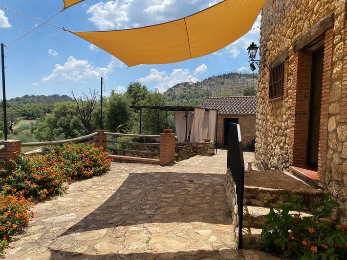 Freistehende Villa mit 4 Schlafzimmern und Pool in Valencia de Alcántara, Cáceres und Umgebung
