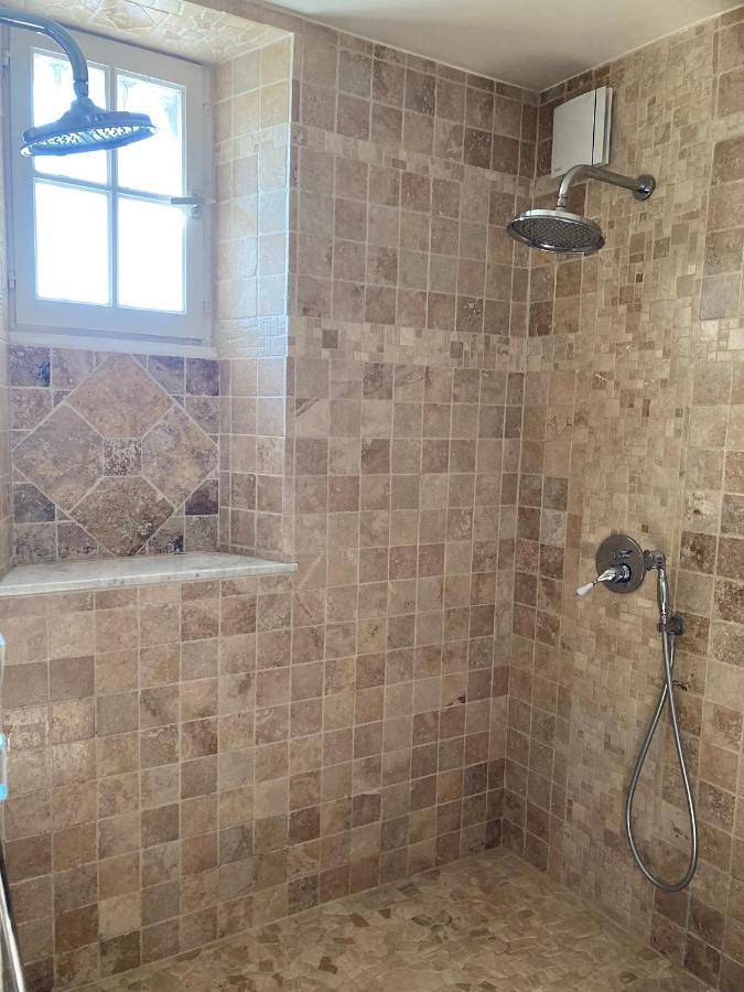 Location de vacances pour 8 personnes, avec jardin ainsi que sauna et jacuzzi à Les Moutiers-en-Cinglais - 4