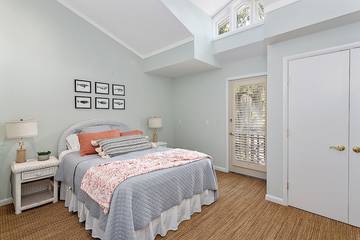 Vacation House for 12 Guests in St. Simons Island, Georgia, Picture 2