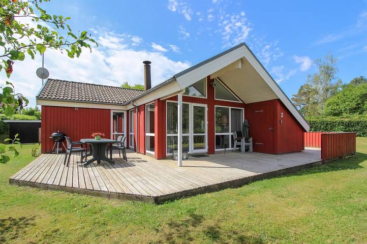 Ferienhaus für 6 Personen, mit Terrasse und Sauna in Lyngsbæk Strand