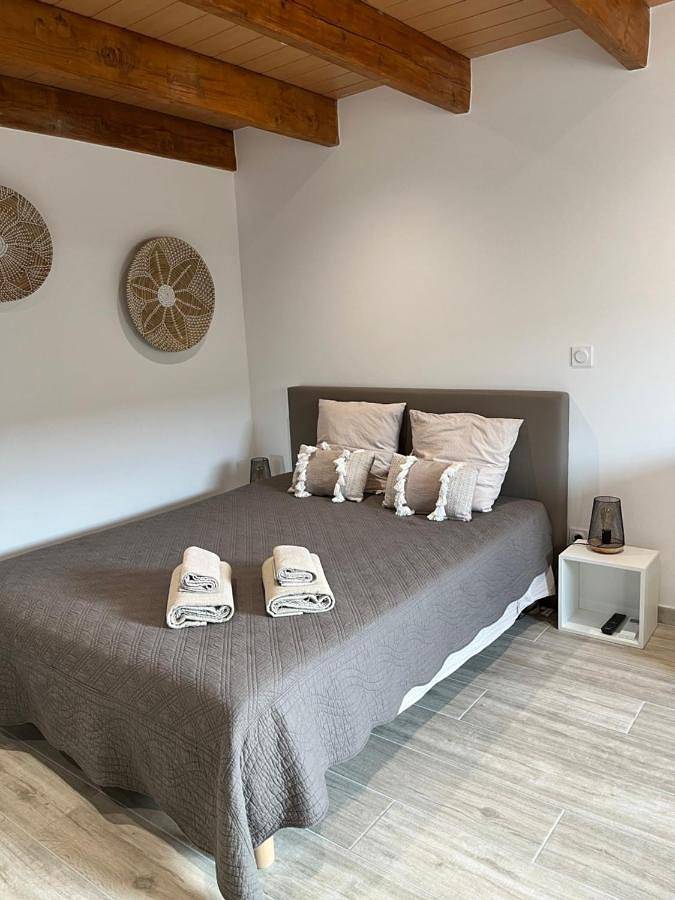 Maison d’hôte pour 2 personnes avec terrasse in Allan, Région de nyons