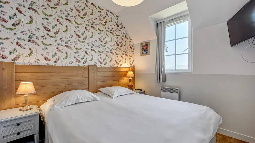 Location de vacances pour 9 personnes, avec piscine ainsi que terrasse et sauna, animaux acceptés à Houlgate - 3