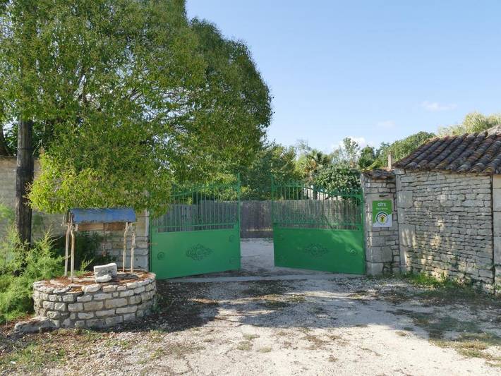 Location de vacances pour 5 personnes, avec jardin, adapté aux familles à Coulon - 3