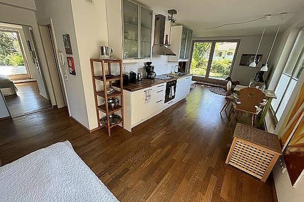 Ganze Wohnung, Atelier Seeshaupt lichtdurchflutete Atelierwohnung am Starnberger See in Seeshaupt, Starnberger See
