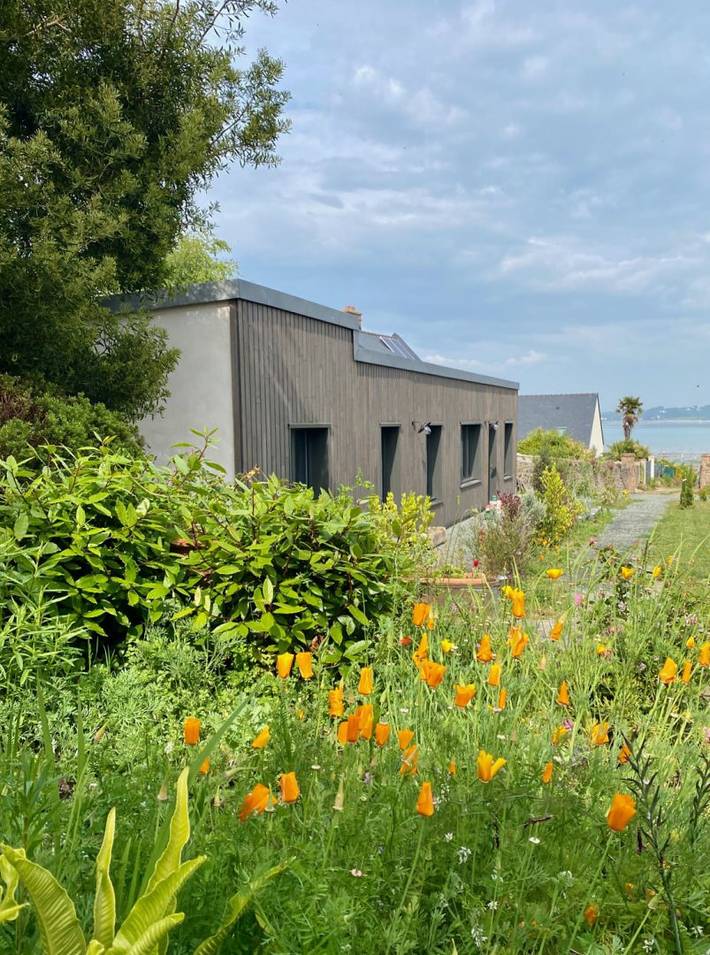 Gîte pour 3 personnes, avec terrasse et jardin à Perros-Guirec - 2