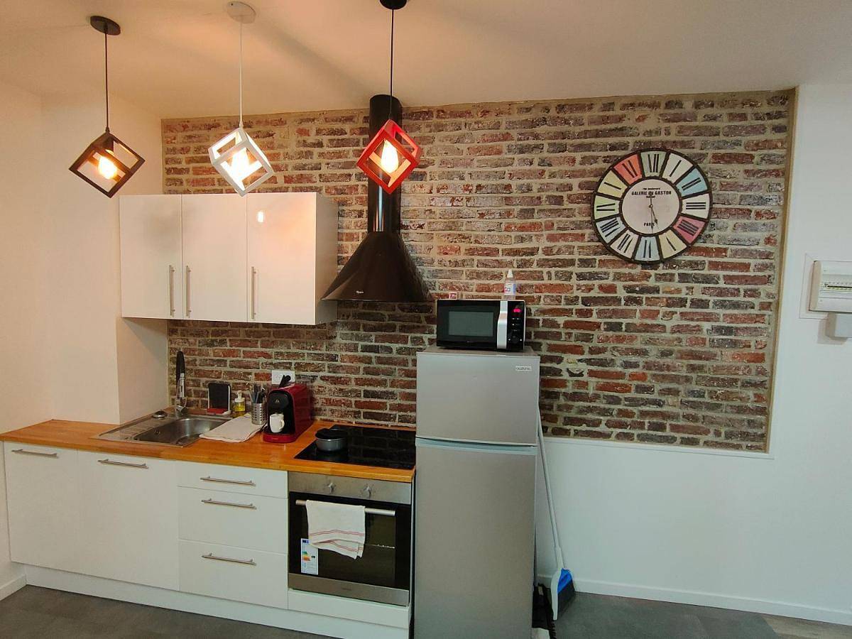 Appartement entier, One-Bedroom Apartment in Provins, Seine-et-Marne