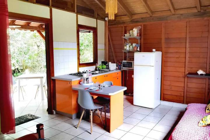 Location de vacances pour 2 personnes, avec jardin et terrasse à Le Gosier - 3