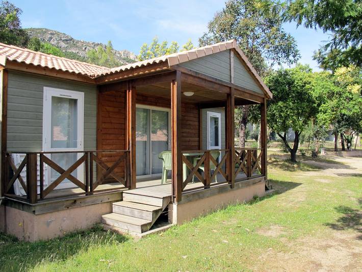 Bungalow per 4 persone, con Terrazza e Giardino in Corsica