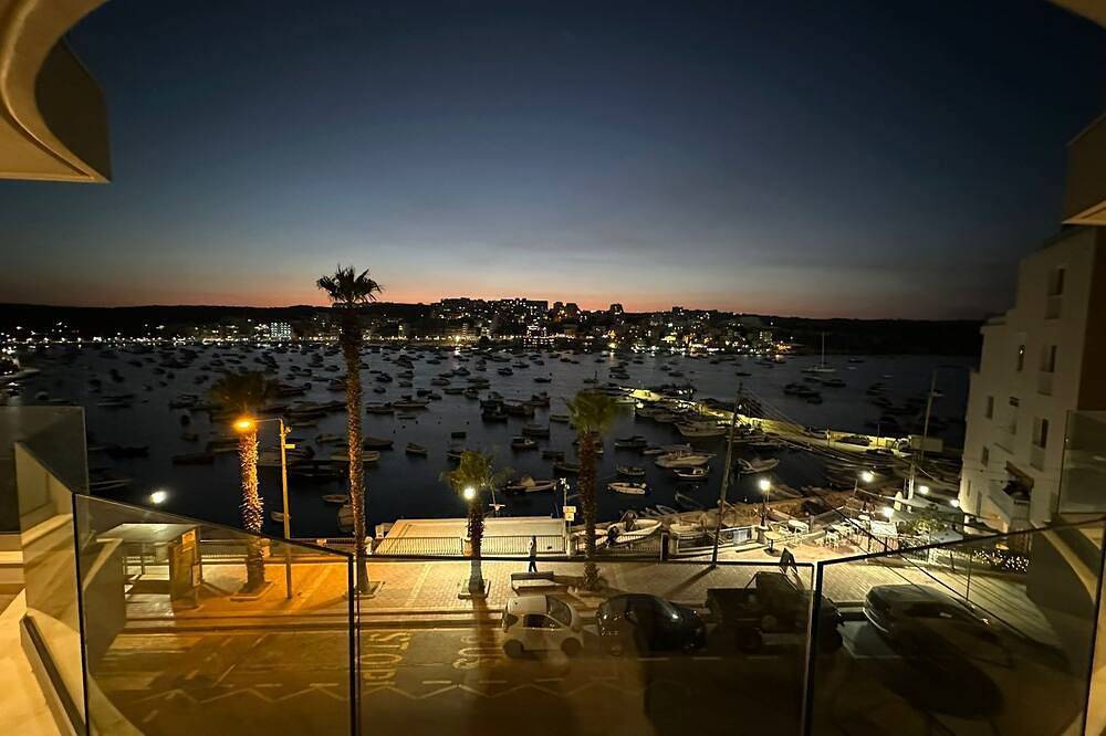 Ganze Wohnung, Kick back and relax in this newly built breathtaking views of Xemxija in St. Paul's Bay, Insel Malta