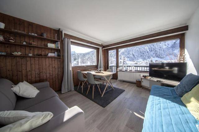 Gîte pour 4 personnes, avec vue et terrasse dans Office De Tourisme Des Contamines Montjoie