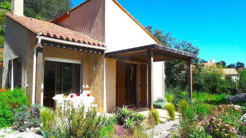 Chalet para 4 personas, con terraza además de piscina y jardín, Se admiten mascotas - 1