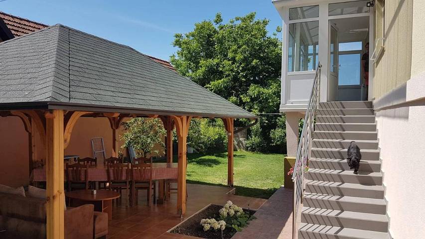 Maison d’hôte pour 3 personnes, avec bassin pour enfant ainsi que piscine et jardin, animaux acceptés dans Slavonie - 2