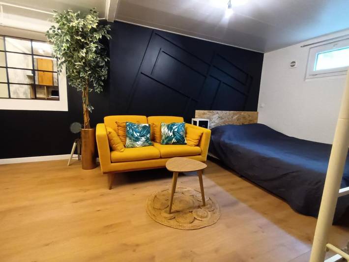 Cottage pour 4 personnes, avec jardin à Le Fresne-Camilly