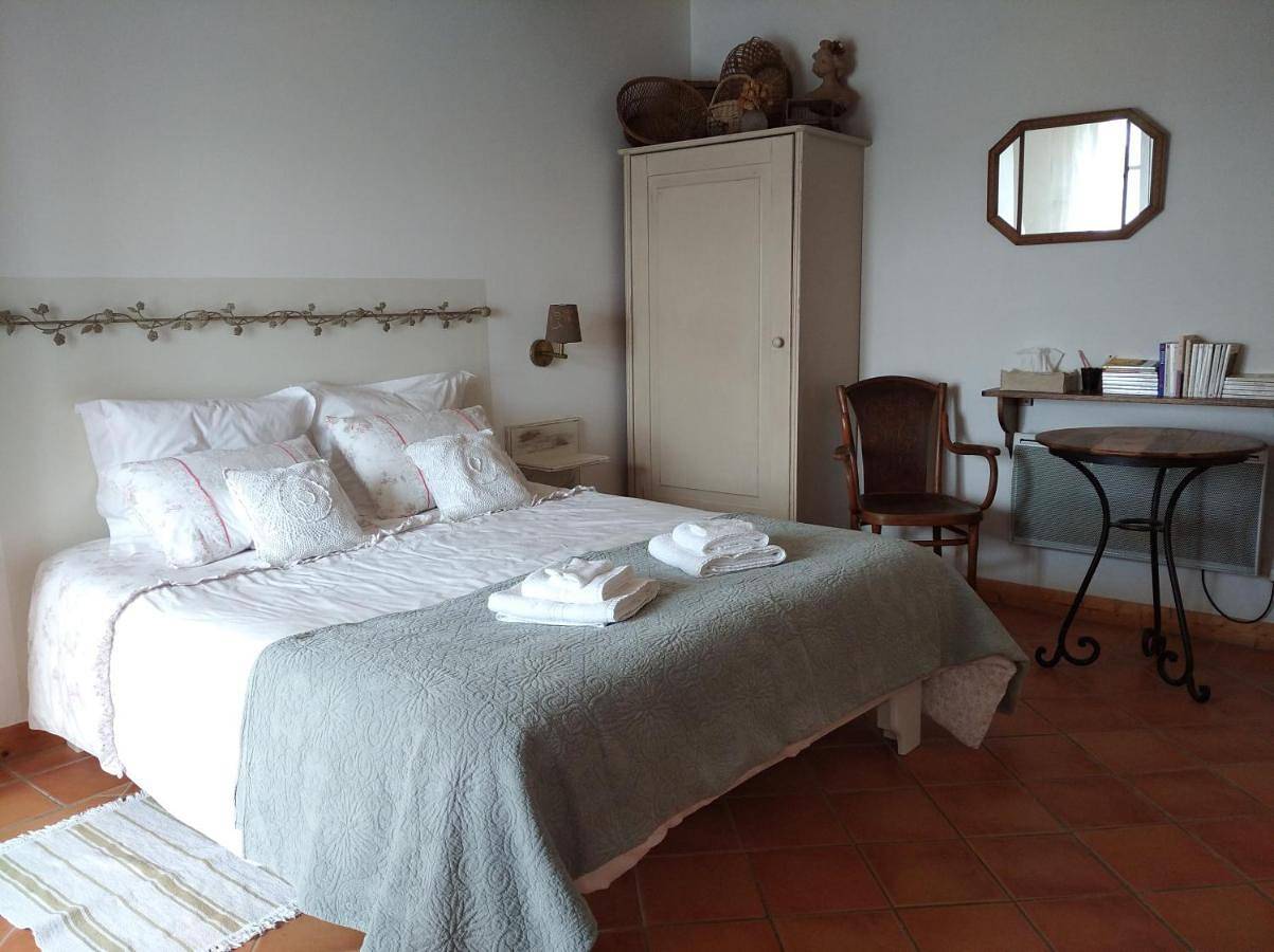 Double Room with Garden View in Montagnac-Montpezat, Alpes-de-Haute-Provence