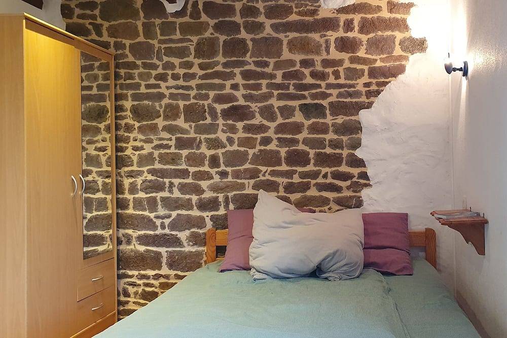 Ferienhaus für 6 Personen mit großem Garten, Spielgeräten und Tieren in Ver, Coutances und Umgebung